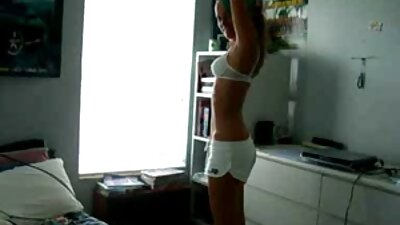 Latina pienet tissit imee kukko ja seksiä myös