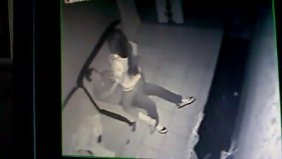 A latina kanssa ajeltu pillua levittää hänen pillua huulet kaveri