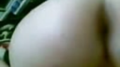 Pullea Sierra Skye imee munaa ja helvetin sisään kuuma kolmikko