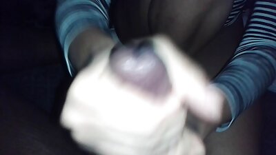 Cutie kanssa rakkaus iso kalu hänen kusipää cums kun hän nussii häntä