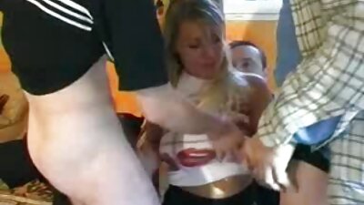 Tuo brunette näyttää niin ihanalta seksin aikana kaverin näkökulmasta