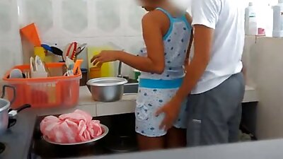 Hoikka brunette hunaja pleasuring hänen hyvin varustettu poikaystävä